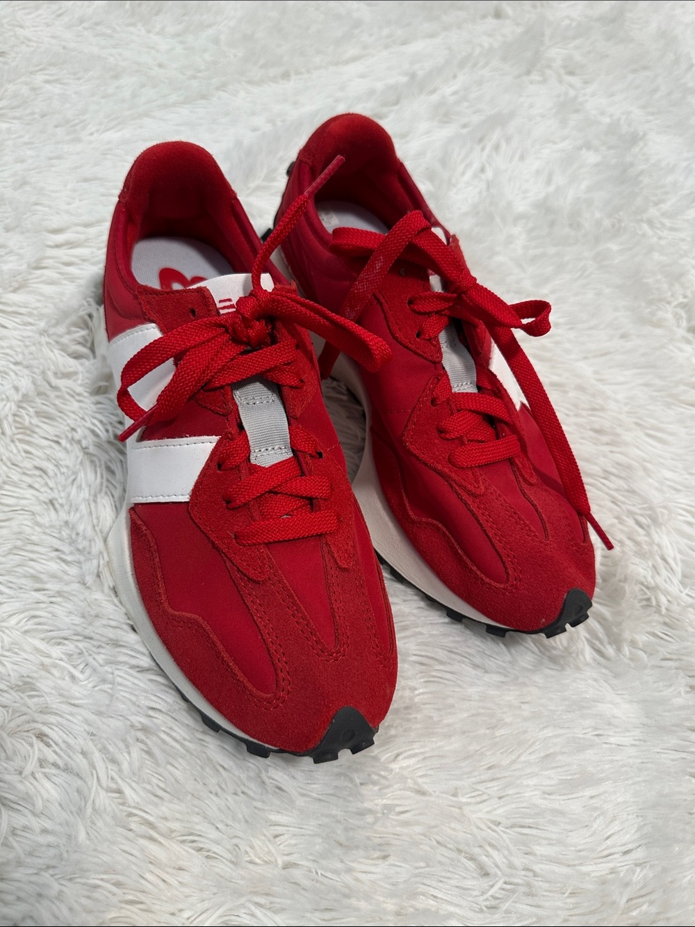 💕 NWOT New Balance 327 Sneaker